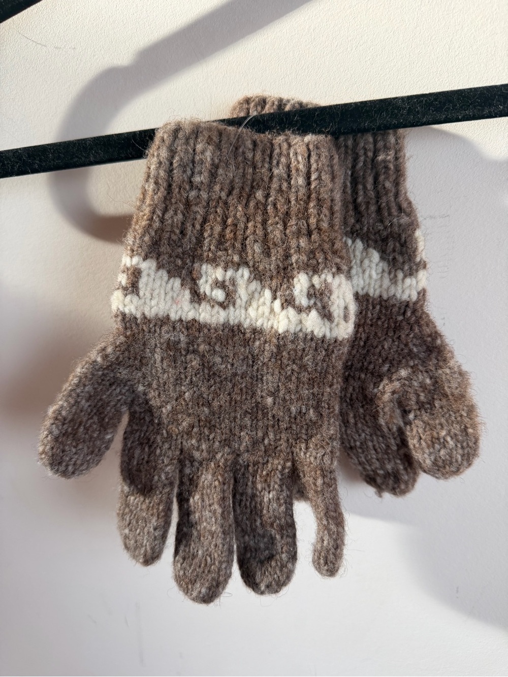 Cowichan gloves